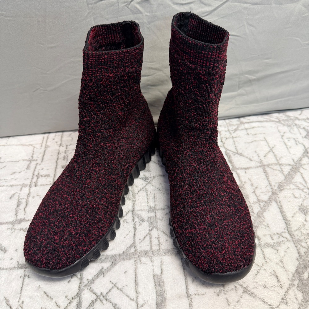 Bernie Mev New York Women Burgundy Black Knit Sock Ankle Boots Lug Sole 37 New